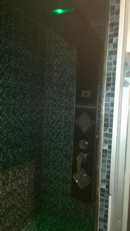 Studette Avec Spa & Jacuzzi Sète Eksteriør bilde