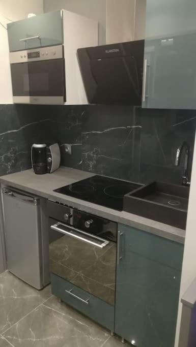 Studette Avec Spa & Jacuzzi Sète Eksteriør bilde